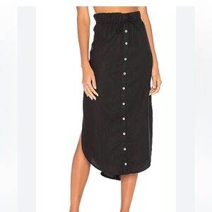 THASSIA SKIRT
FAITHFULL THE BRAND
Color: Plain Black
Size: XS